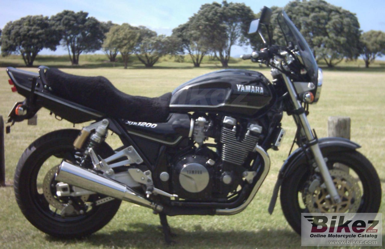 Big nymous user. xjr 1200 picture and wallpaper from Bikez.com